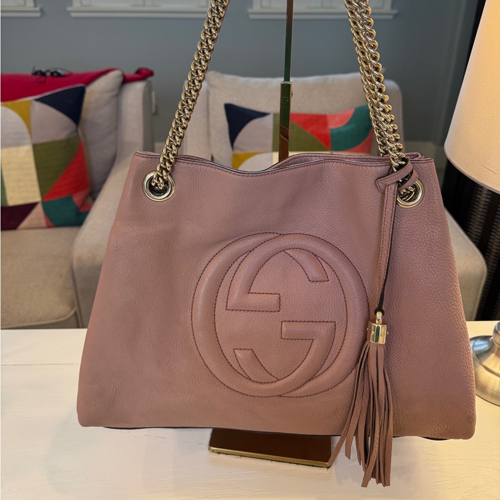 Gucci Pink Leather Shoulder Bag with Chain Strap